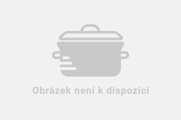 Carpaccio z chobotnice se zauzenou paprikou, panenským olivovým olejem a polníčkem